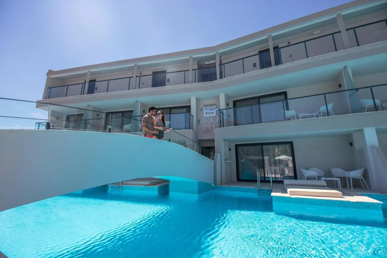 Orka World Hotel & Aquapark Oludeniz 4*,