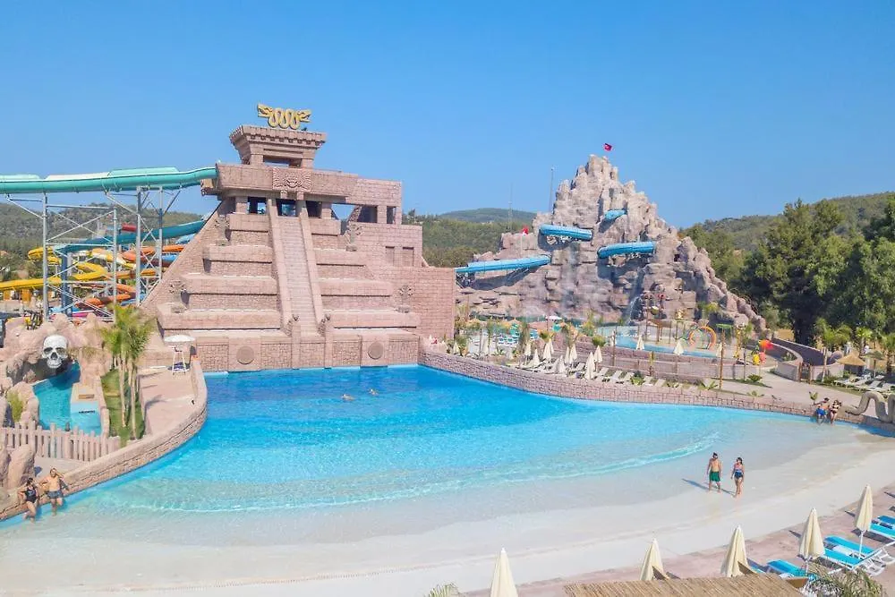 Orka World Hotel&Aquapark Öludeniz 4*,