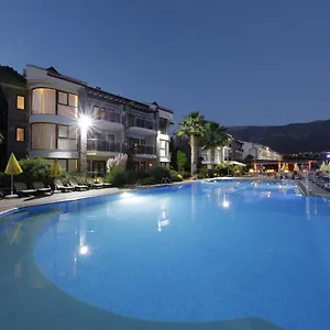 Golden Life Heights Deluxe - Adult Only Hotel