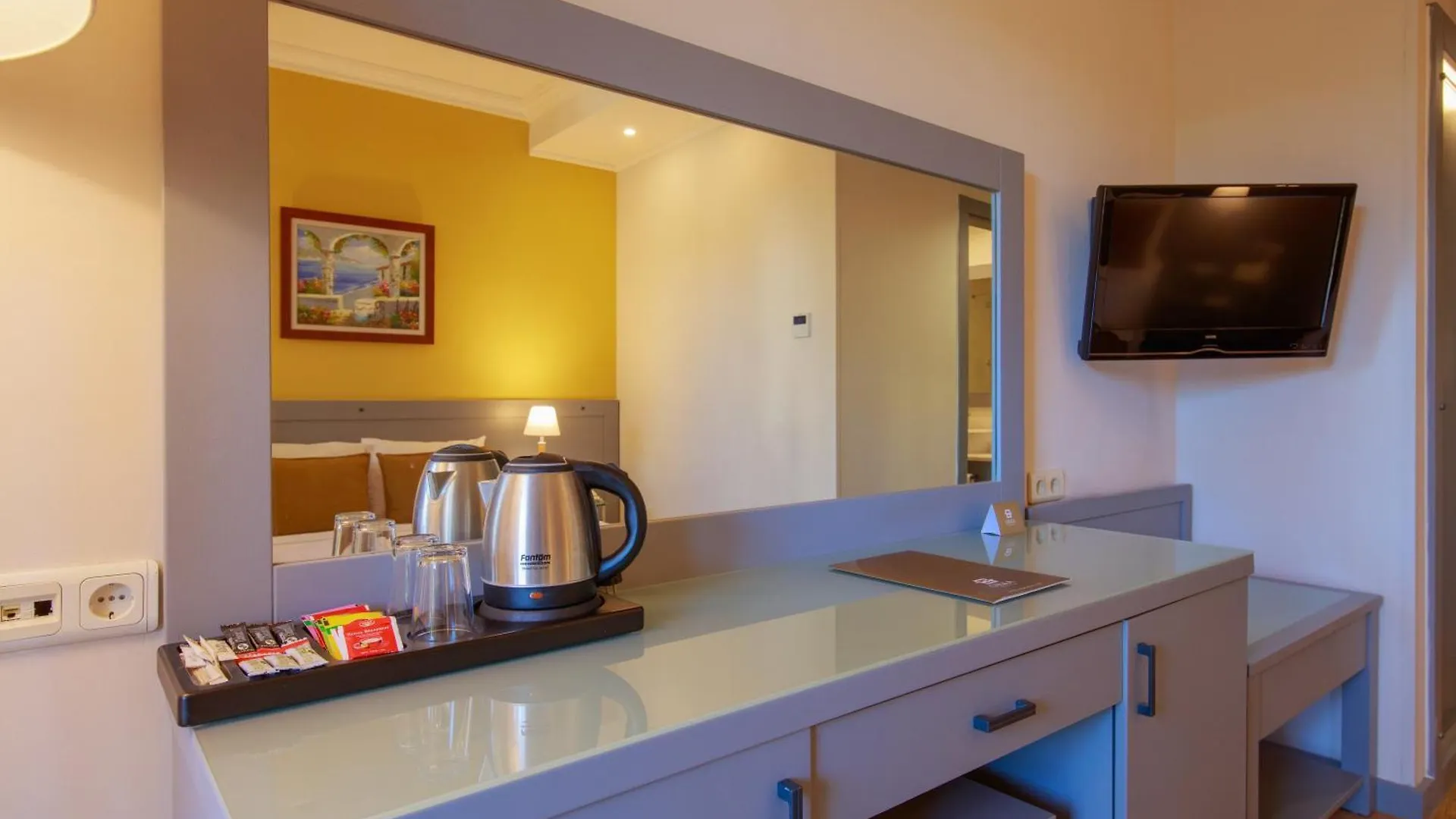Orka World Hotel&Aquapark Öludeniz